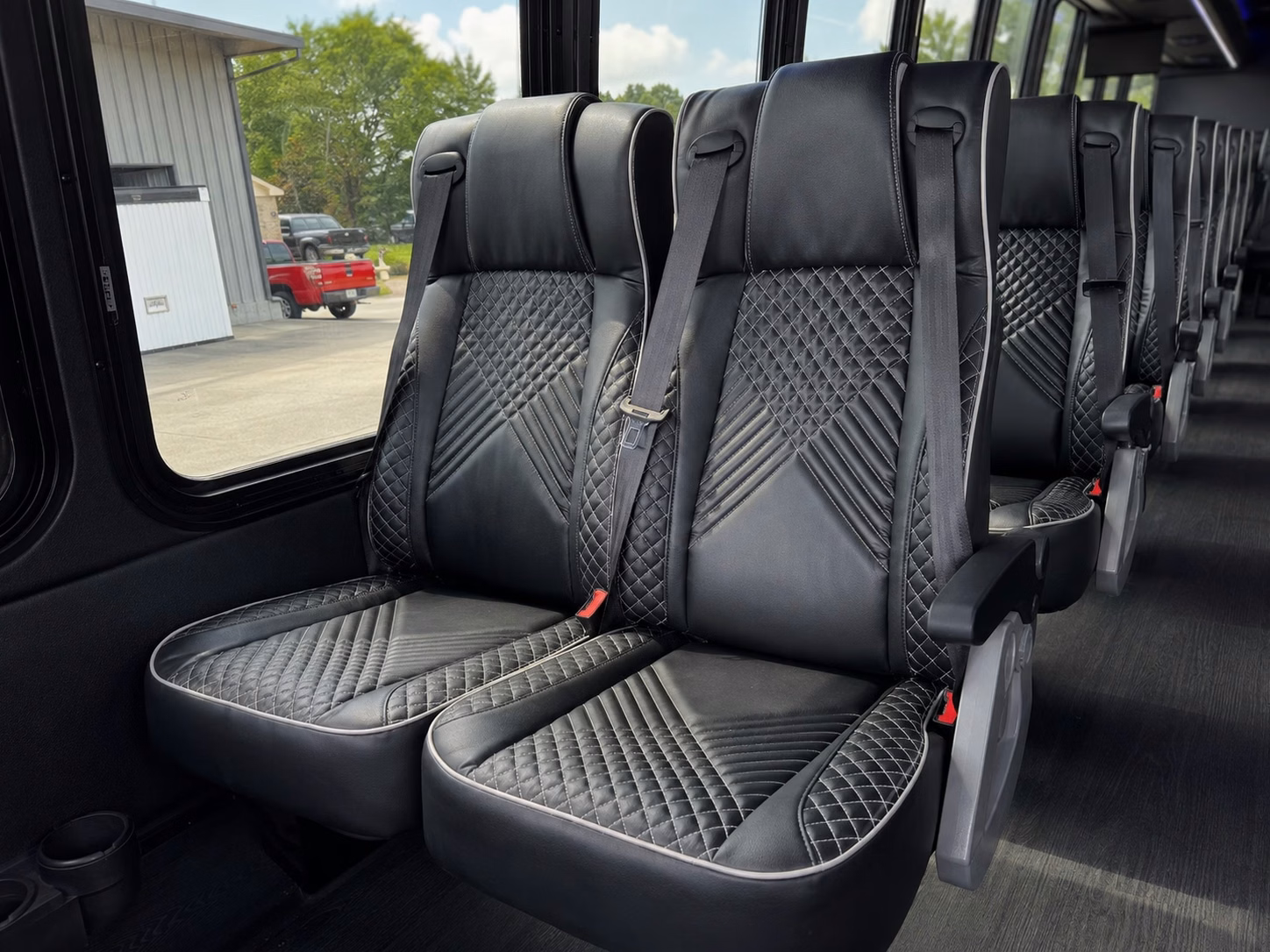 booking a prom bus in hialeah is easier than you think