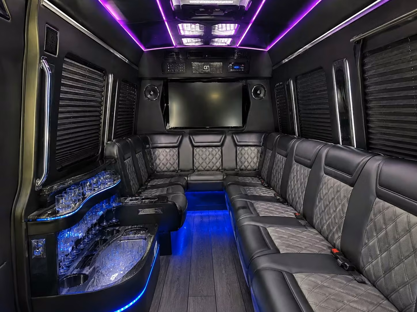 construction site shuttles and workforce transportation in hialeah