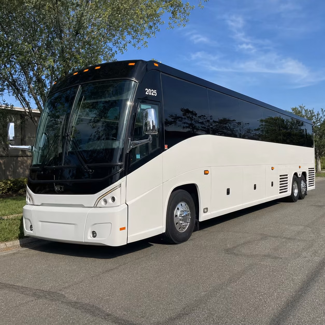 hialeah charter bus rental exterior