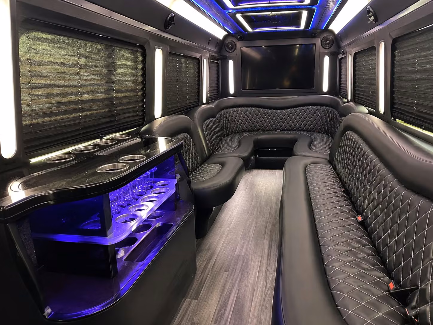 hialeah quinceanera and sweet 16 party bus rentals